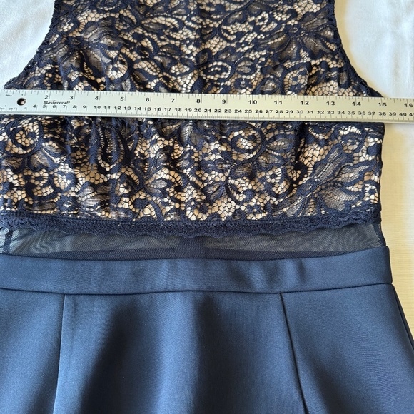 Enfocus Studio Women's Sleeveless Dress Blue 6 Knee Length Lace Bodice Formal - Picture 9 of 14